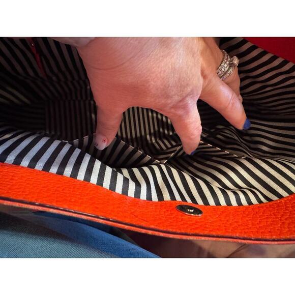 Kate Spade New York Orange Large Purse Bag Leather Magnetic Closure Pockets - Picture 8 of 16